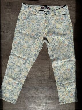 Floral Ankle Jeans in Cream Multi - Women's Cropped Jeans